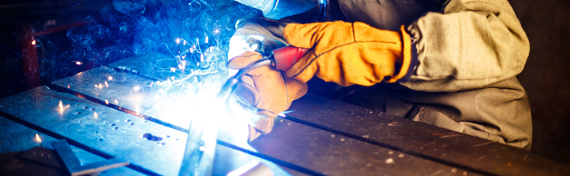 顎式破碎機現(xiàn)場圖